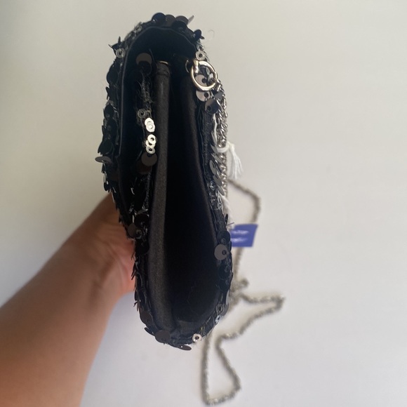 Black and Silver Sequins Clutch 10.5”X4.5” - Picture 4 of 9
